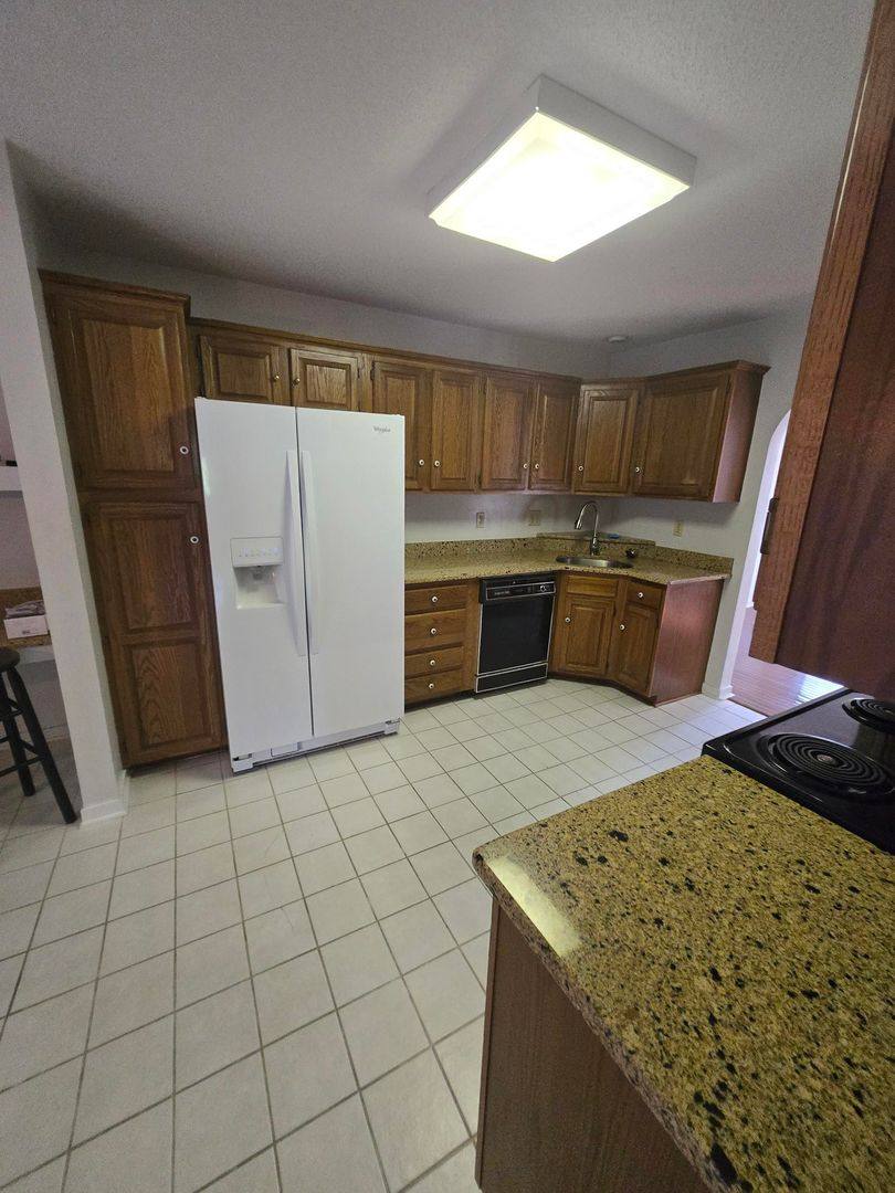 Condo for rent at 104 Hampton Court, Bristol, TN 37620