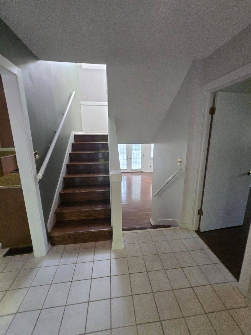 Condo for rent at 104 Hampton Court, Bristol, TN 37620