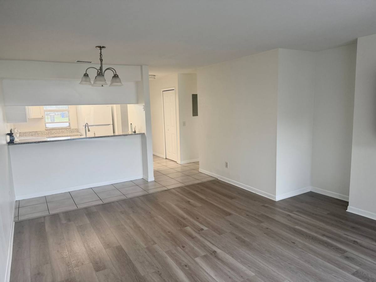 Apartment for rent at 402 Big Cedar Way, Brandon, FL 33510