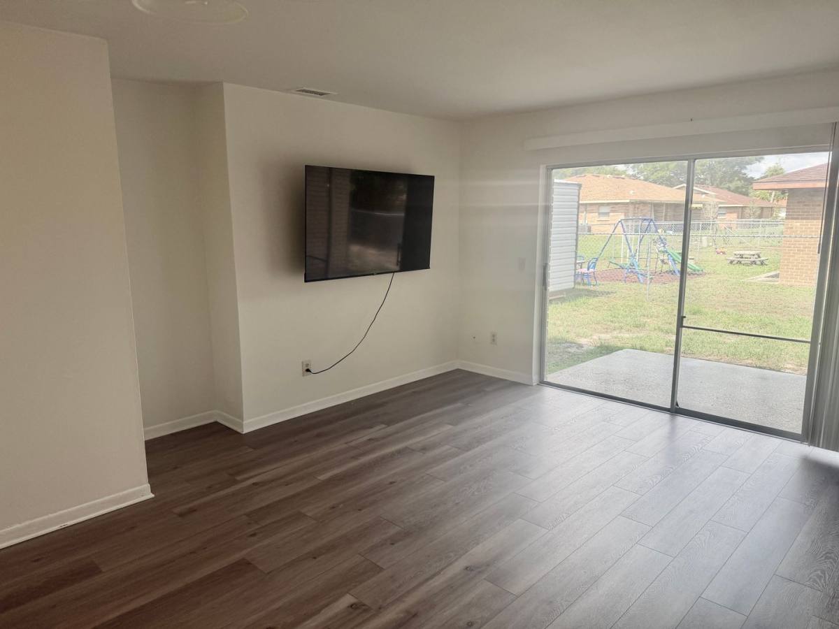 Apartment for rent at 402 Big Cedar Way, Brandon, FL 33510