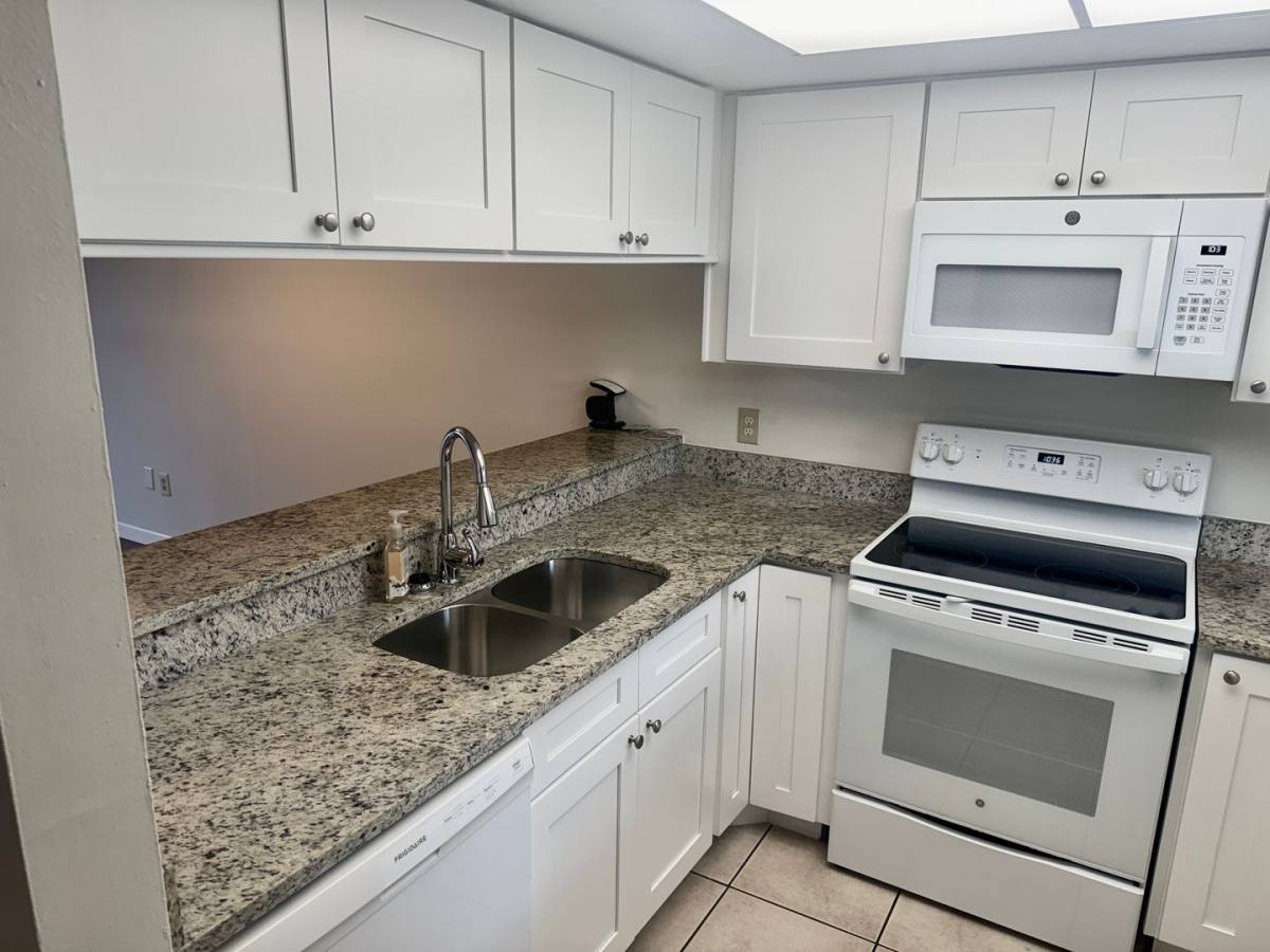 Apartment for rent at 402 Big Cedar Way, Brandon, FL 33510