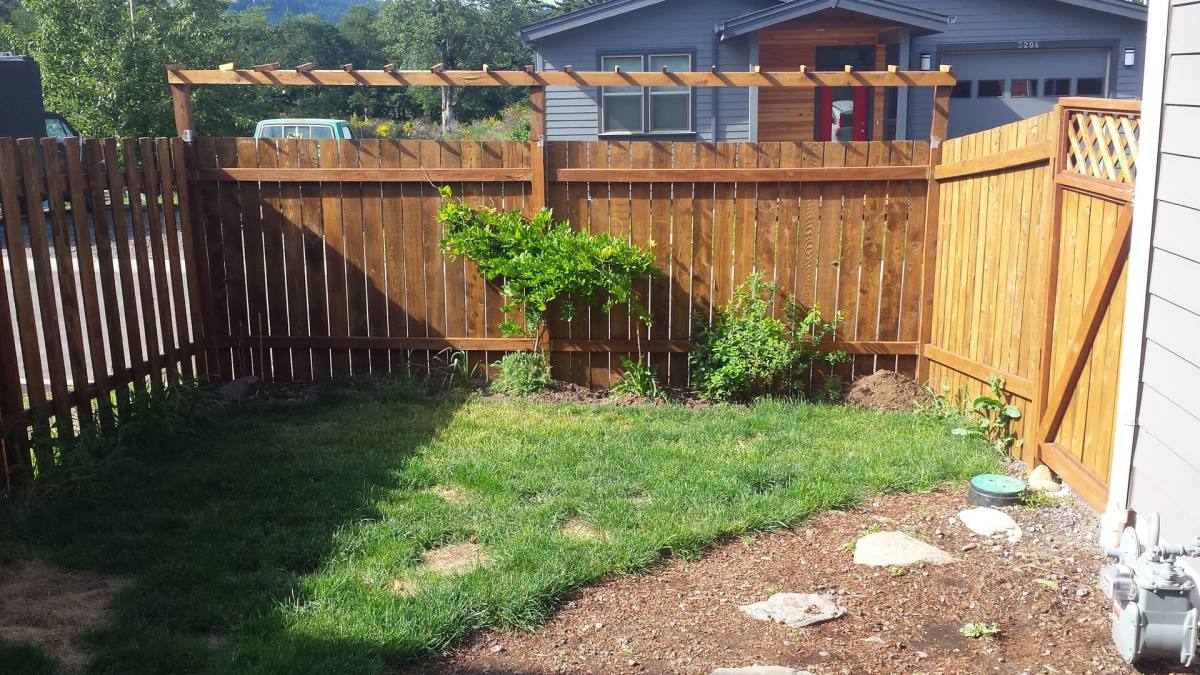 House for rent at 3202 Sherman Ave, Hood River, OR 97031