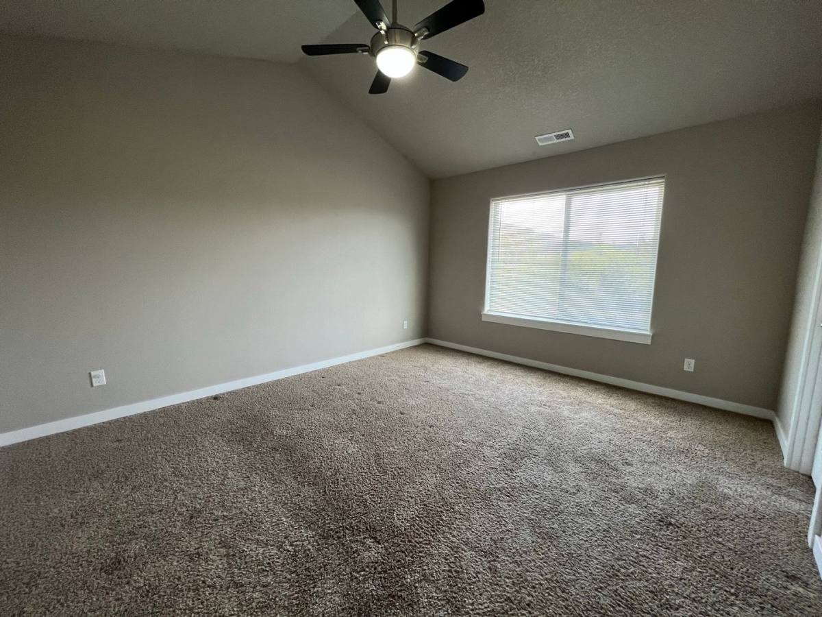 House for rent at 3202 Sherman Ave, Hood River, OR 97031
