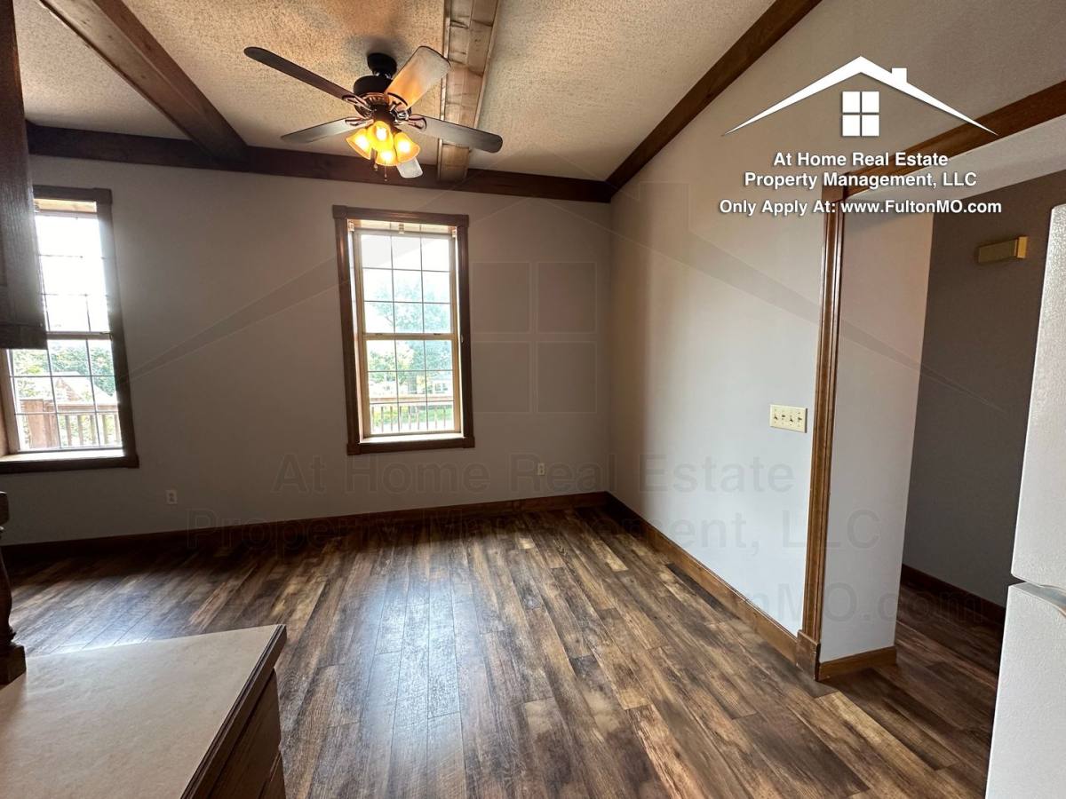 Apartment for rent at 103 E 10th St #21, Fulton, MO 65251