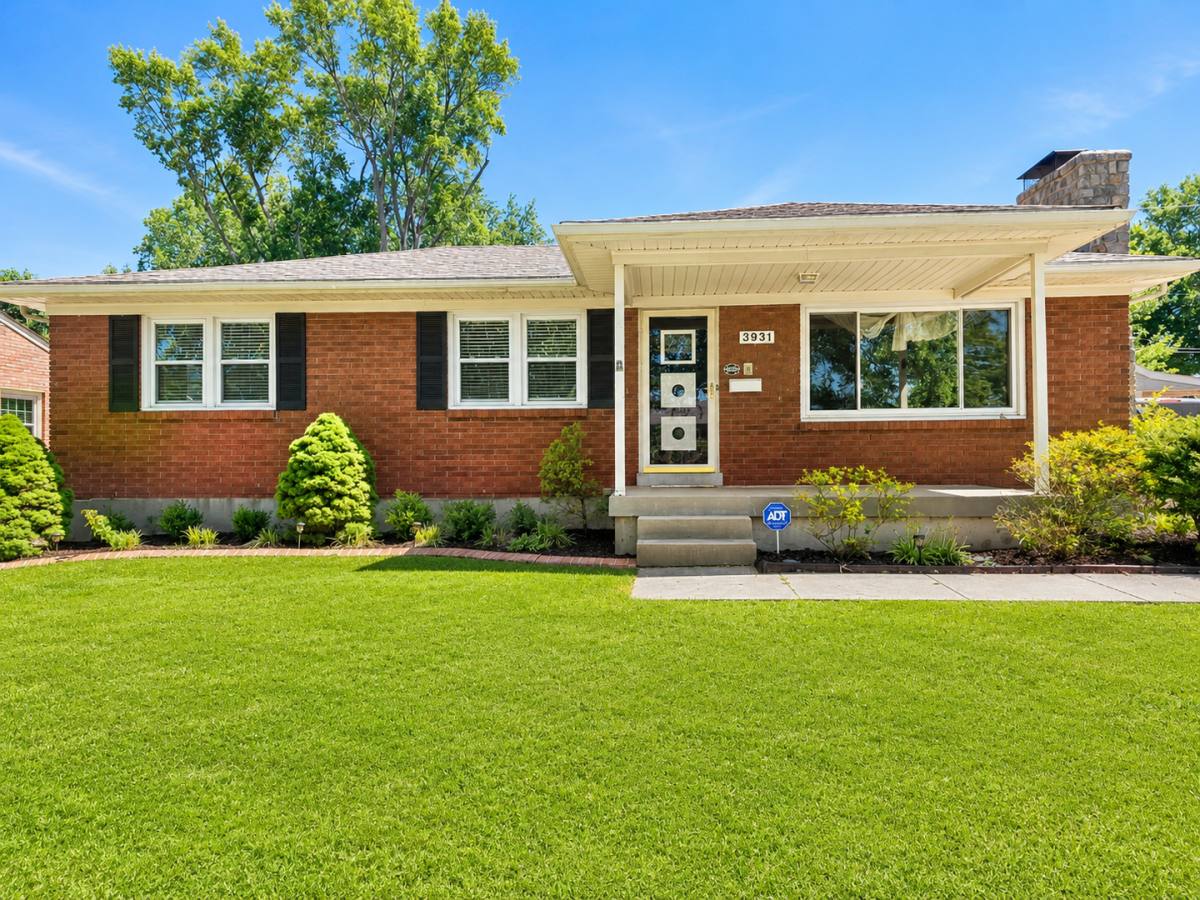 House for rent at 3931 Manner Dale Dr, Louisville, KY 40220