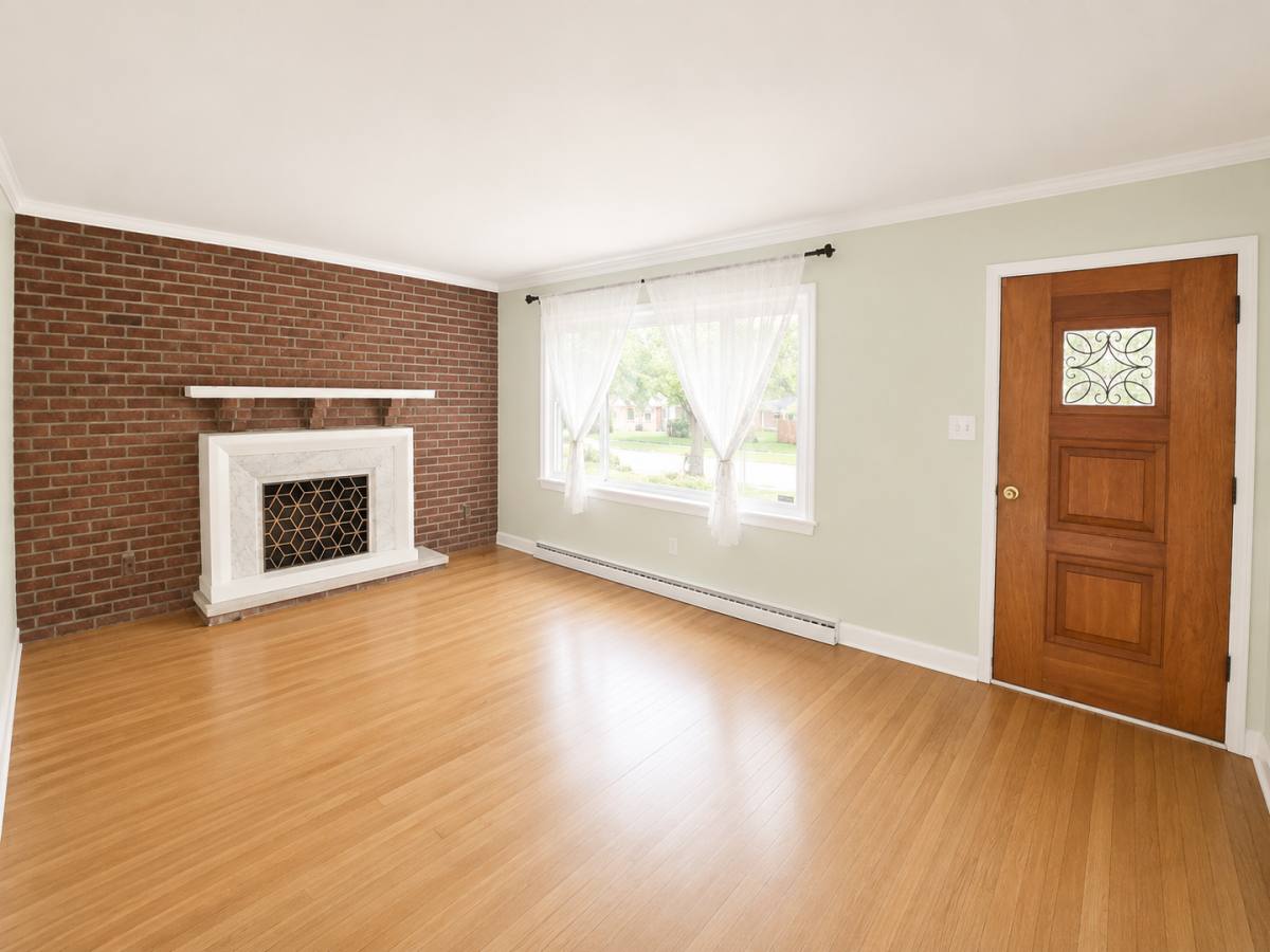 House for rent at 3931 Manner Dale Dr, Louisville, KY 40220