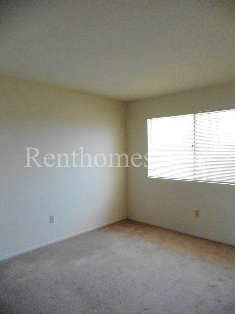 House for rent at 10669 Glendover Lane, San Diego, CA 92126
