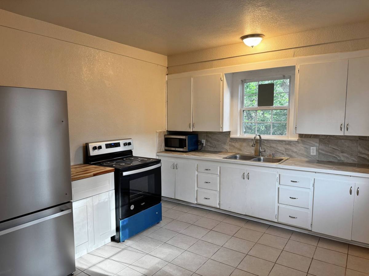 House for rent at 1906 8th St, Wichita Falls, TX 76301