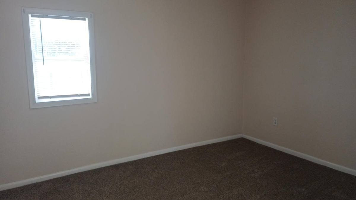 House for rent at 449 Park Ave, Newark, OH 43055