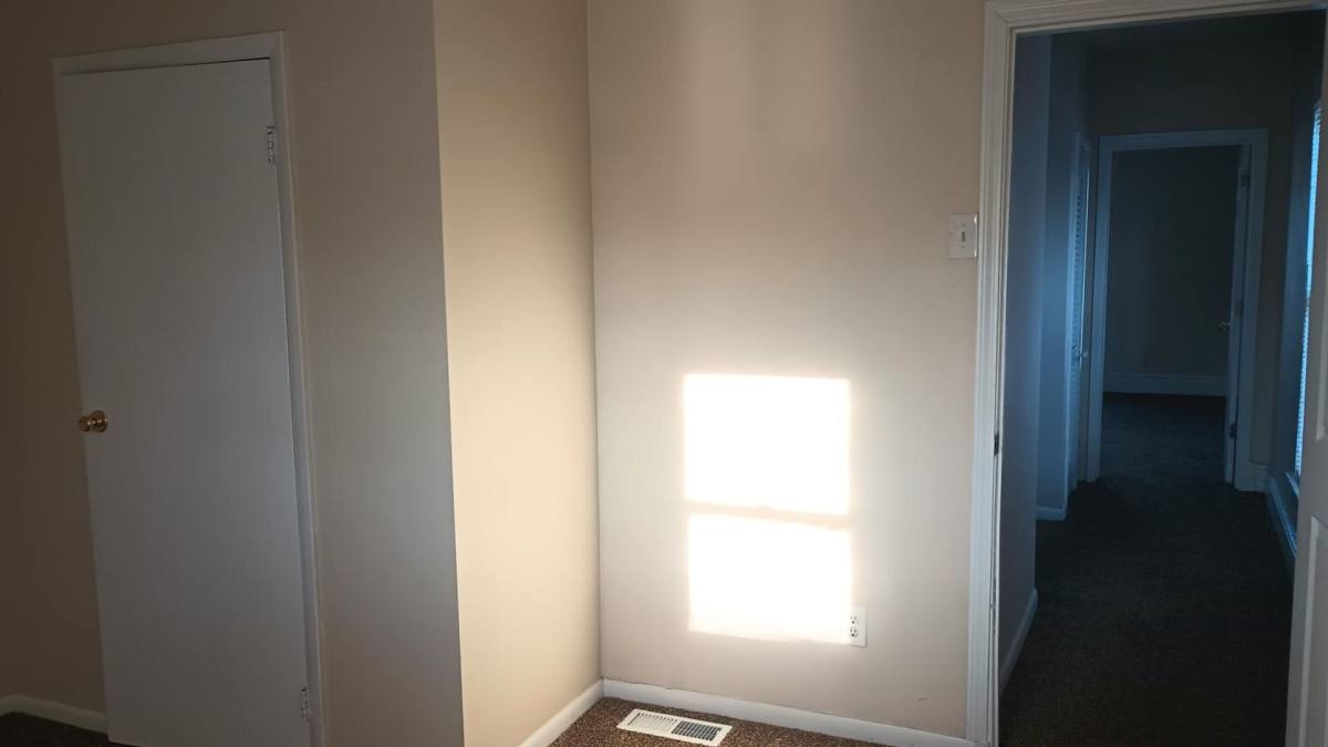 House for rent at 449 Park Ave, Newark, OH 43055