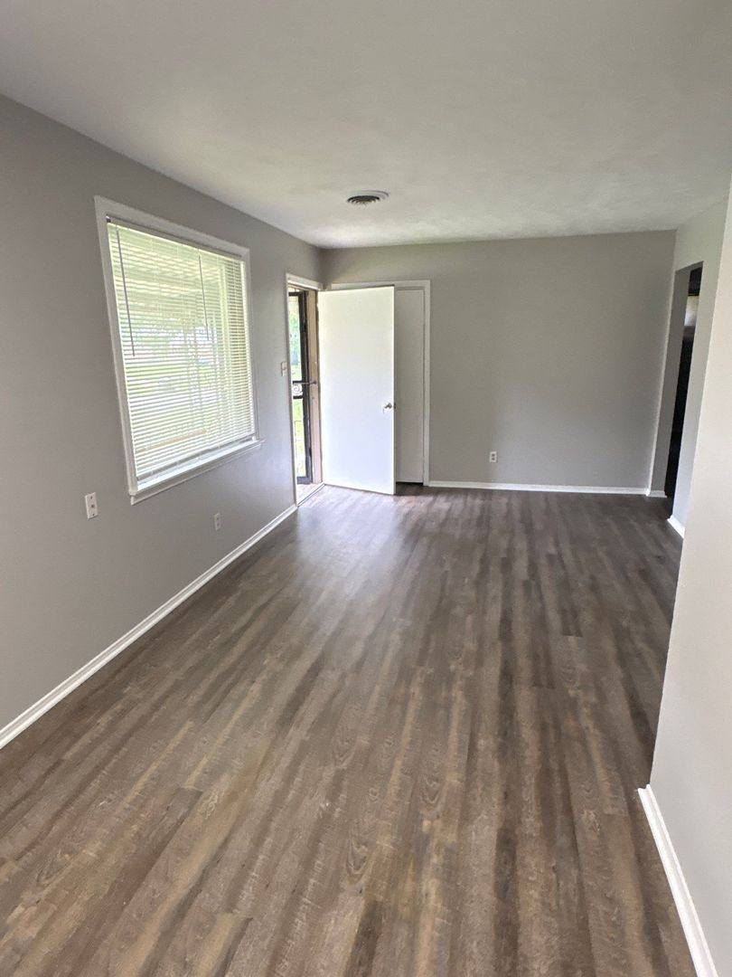 House for rent at 1541 Roosevelt Ave, Memphis, TN 38127