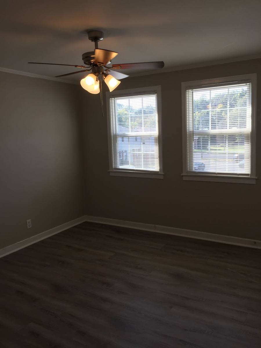 Apartment for rent at 710 Lone Oak Rd, Paducah, KY 42003