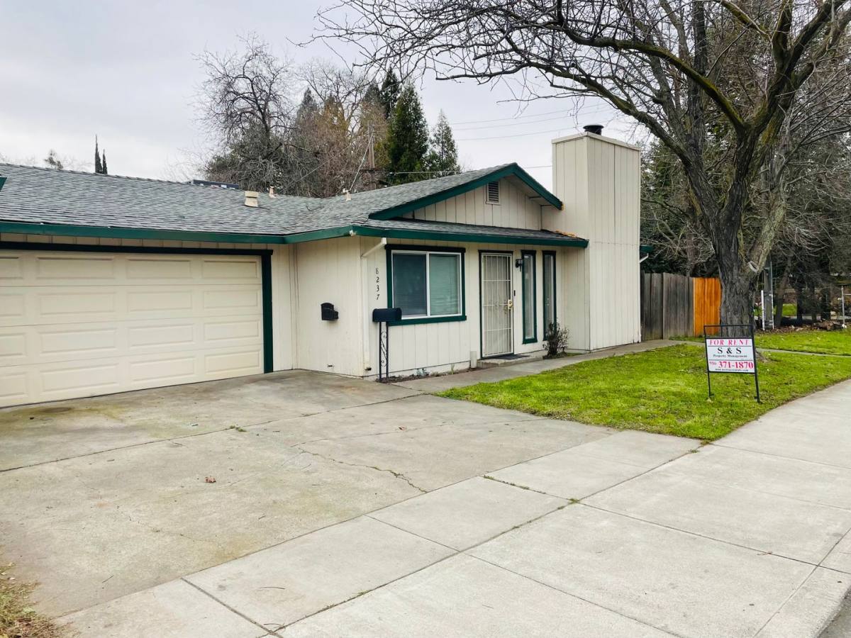 House for rent at 8237 Sunrise Blvd, Citrus Heights, CA 95610