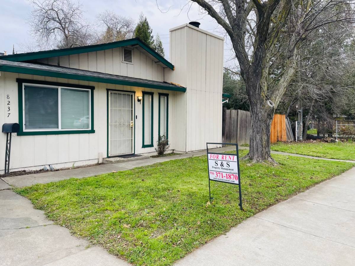House for rent at 8237 Sunrise Blvd, Citrus Heights, CA 95610