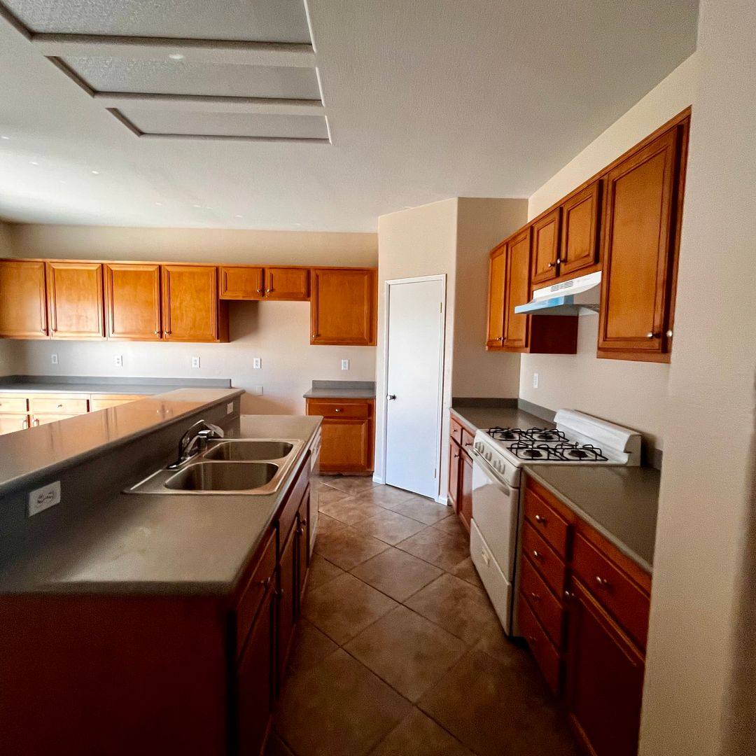 House for rent at 13809 Buttermilk Rd, Victorville, CA 92392