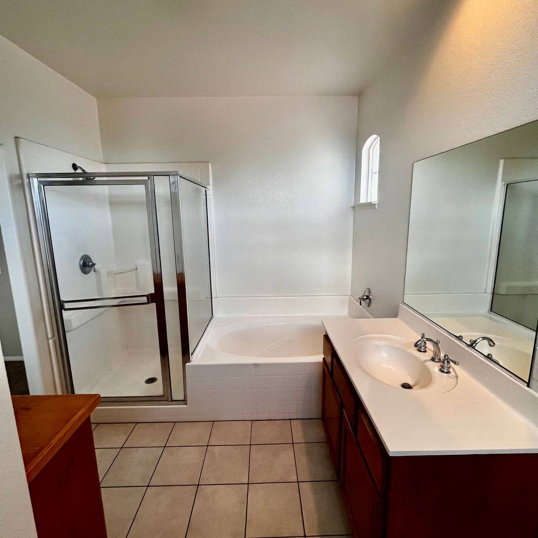 House for rent at 13809 Buttermilk Rd, Victorville, CA 92392