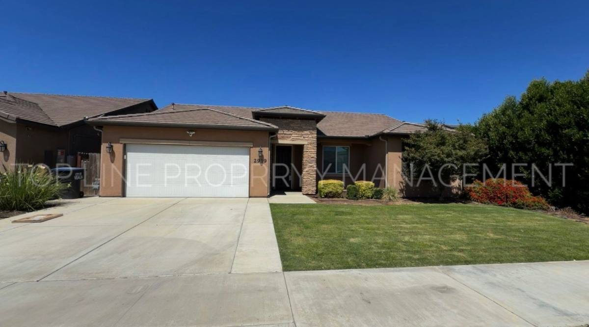 House for rent at 2919 S Tipton St, Visalia, CA 93292