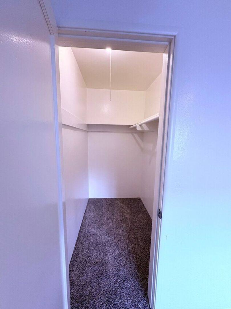 Apartment for rent at 2932 Watt Ave, Sacramento, CA 95821