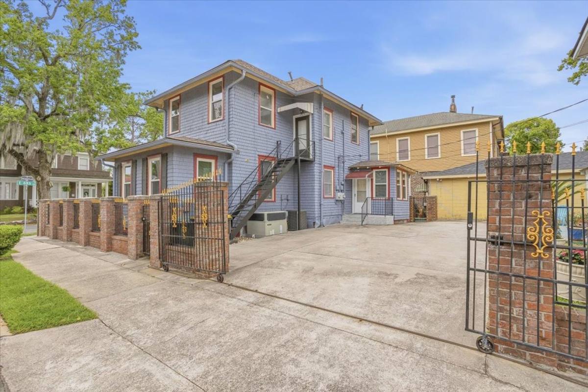 Apartment for rent at 536 E 40th St, Savannah, GA 31401