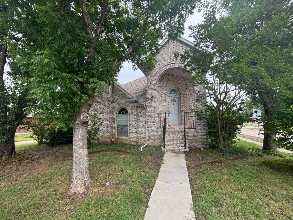 House for rent at 2100 Larkspur St, Flower Mound, TX 75028