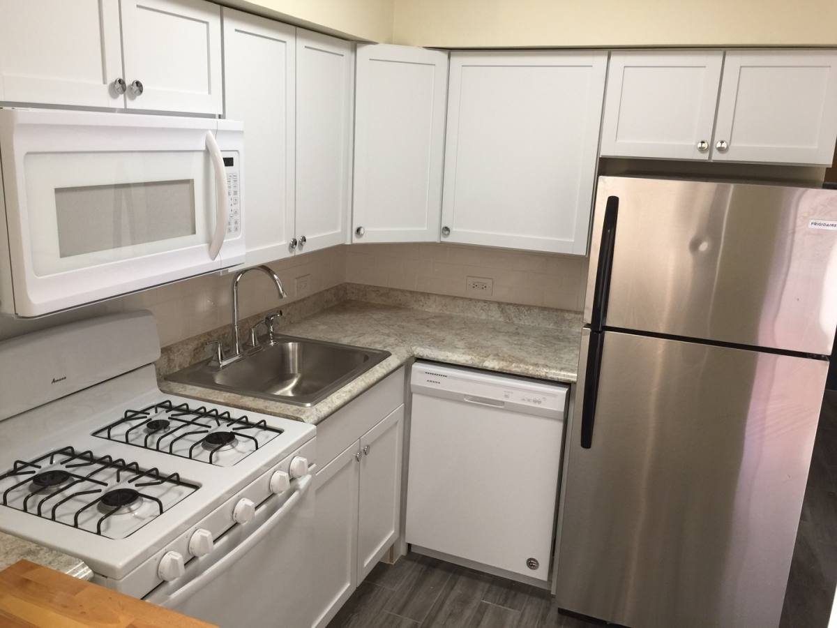 Apartment for rent at 1933 N Sheffield Ave, Chicago, IL 60614