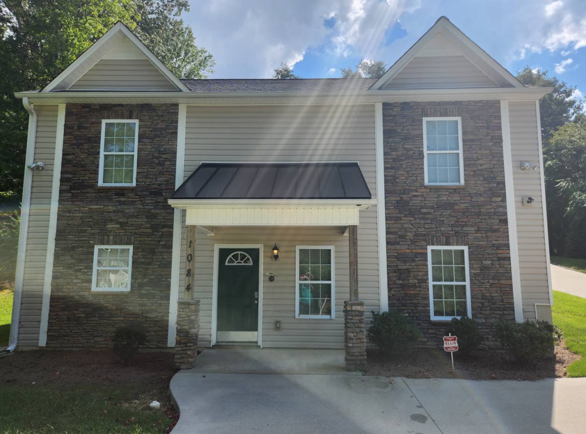 Apartment for rent at 1084 Ranch Dr, Winston Salem, NC 27106