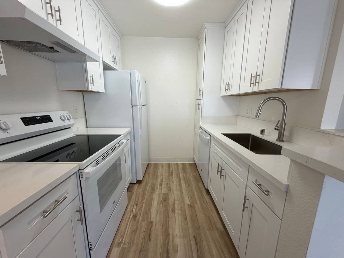 Apartment for rent at 4231-4241 Voltaire St, San Diego, CA 92107