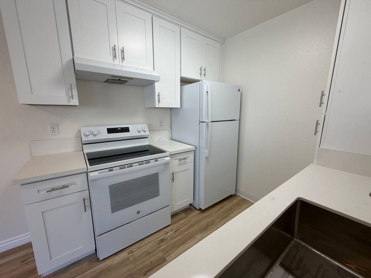 Apartment for rent at 4231-4241 Voltaire St, San Diego, CA 92107