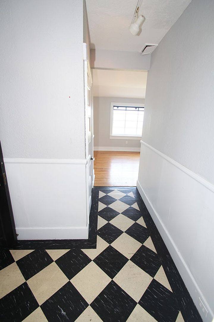Apartment for rent at 1745 12th Ave S #4, Seattle, WA 98144