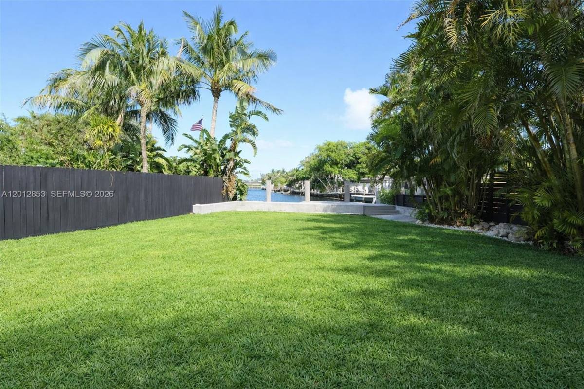 House for rent at 2416 NE 19th Terrace, Fort Lauderdale, FL 33305