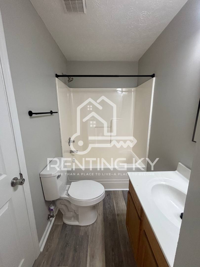 Townhouse for rent at 1419 Westwood Dr, Winchester, KY 40391