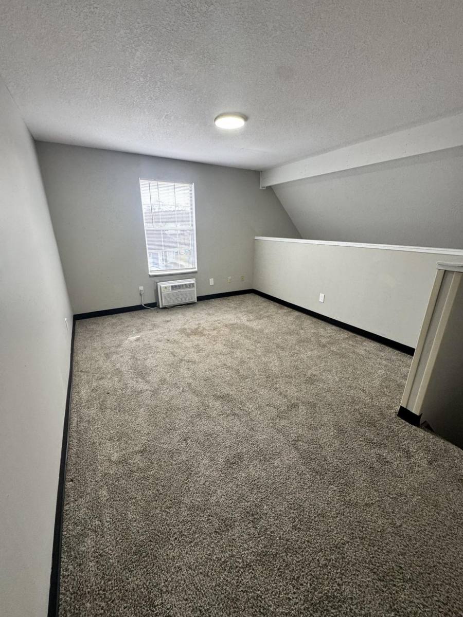 Townhouse for rent at 559 Brookside Court, Heath, OH 43056