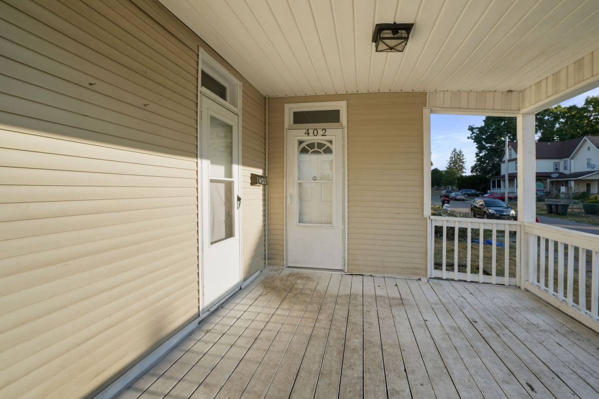 House for rent at 402 Tuscarawas St, Newark, OH 43055