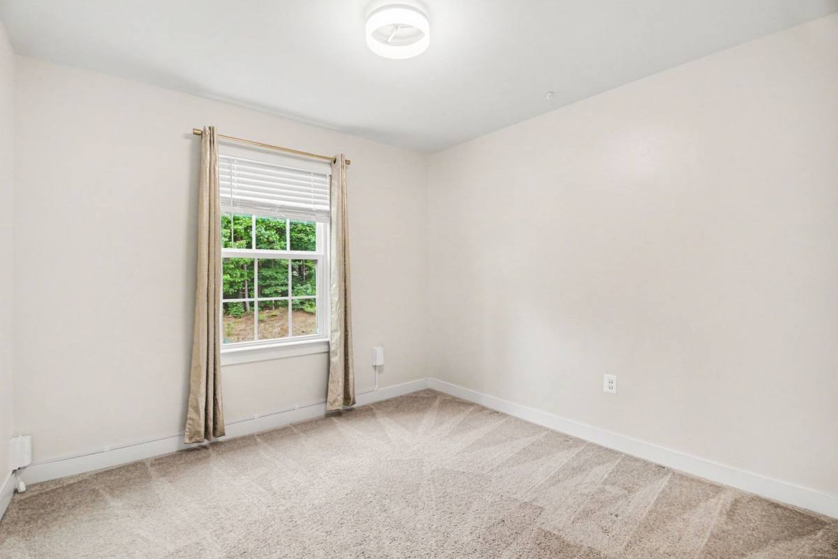 House for rent at 5704 Piney Glade Rd, Fredericksburg, VA 22407