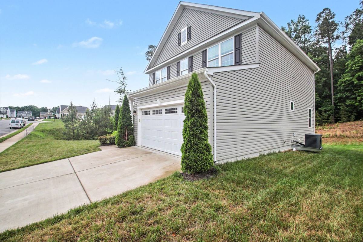 House for rent at 5704 Piney Glade Rd, Fredericksburg, VA 22407