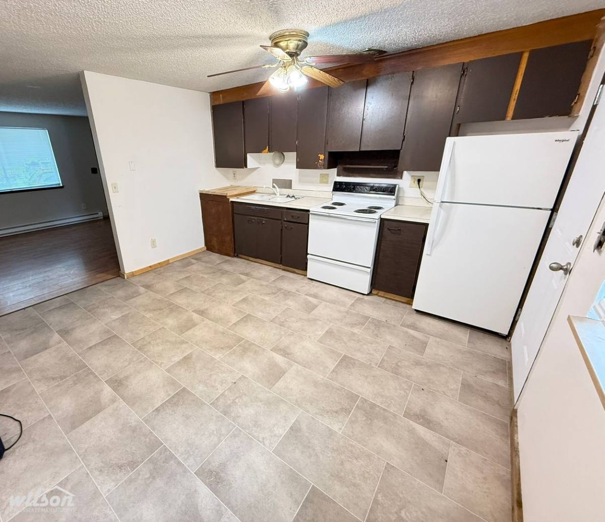 Apartment for rent at 35 W Viola Ave, Yakima, WA 98902