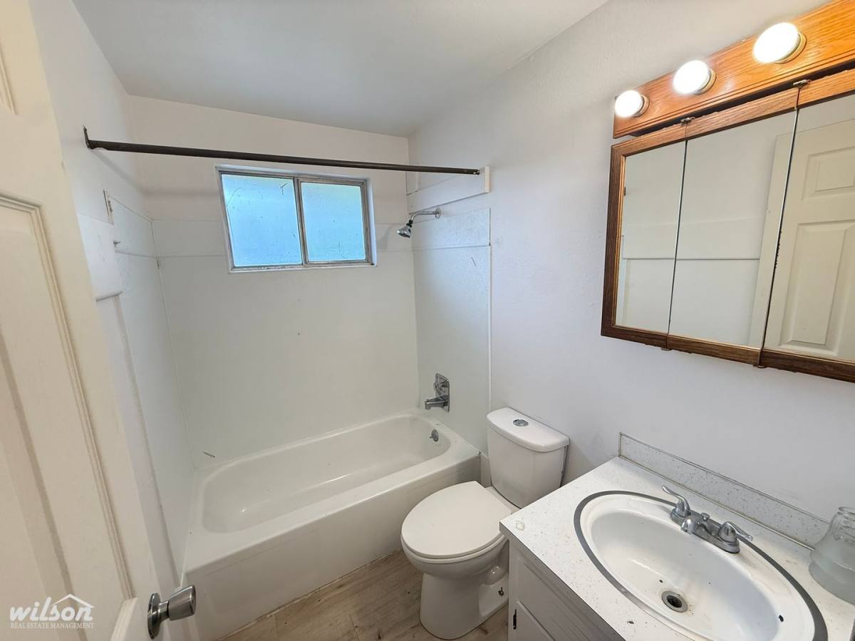 Apartment for rent at 35 W Viola Ave, Yakima, WA 98902