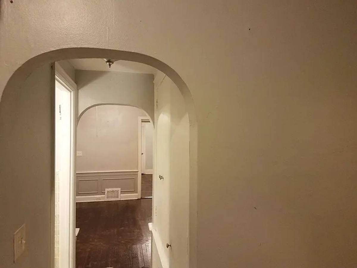 Apartment for rent at 22 Wyoming St, Newark, OH 43055