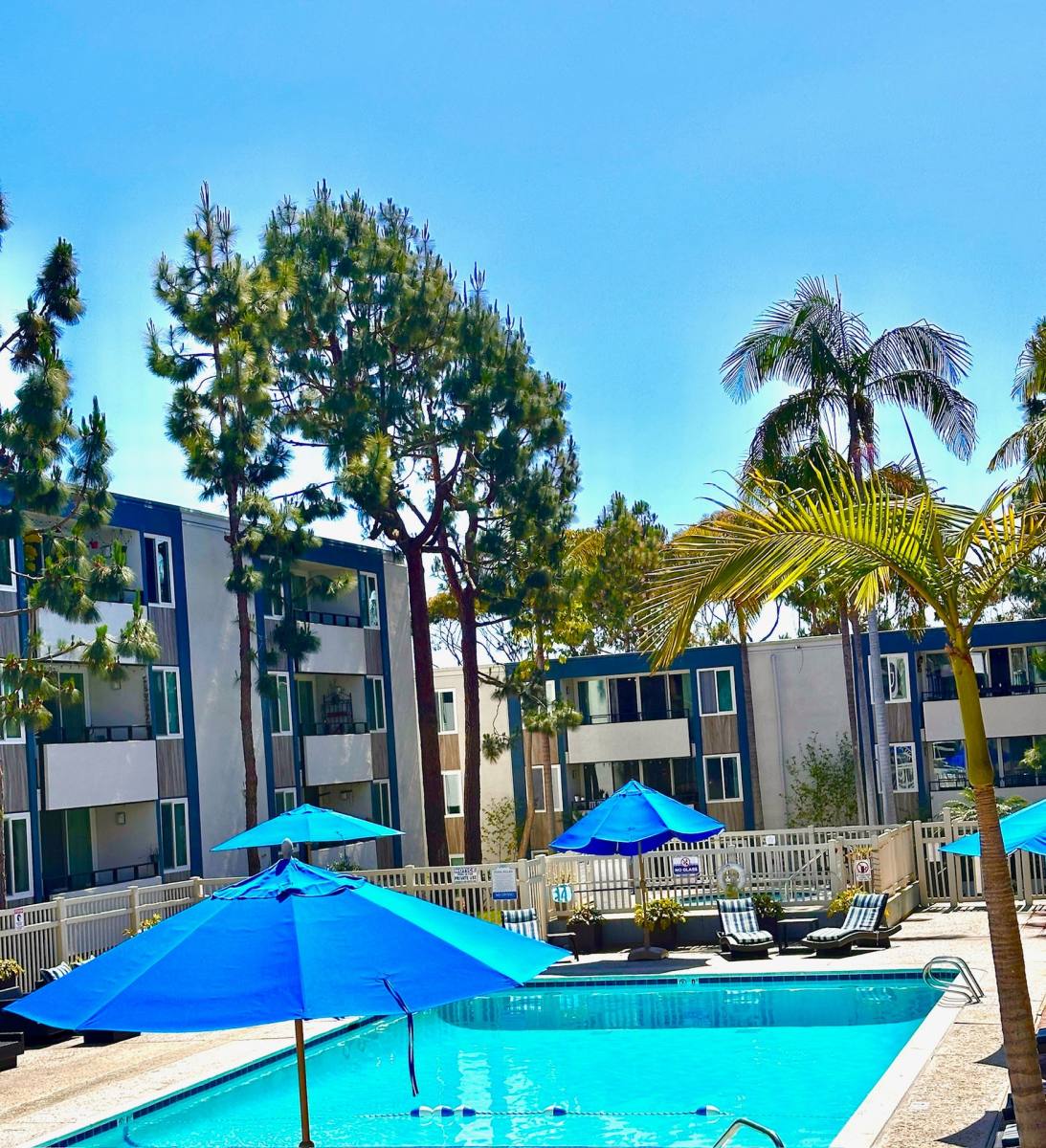 Apartment for rent at 201 Fourth St, Del Mar, CA 92014