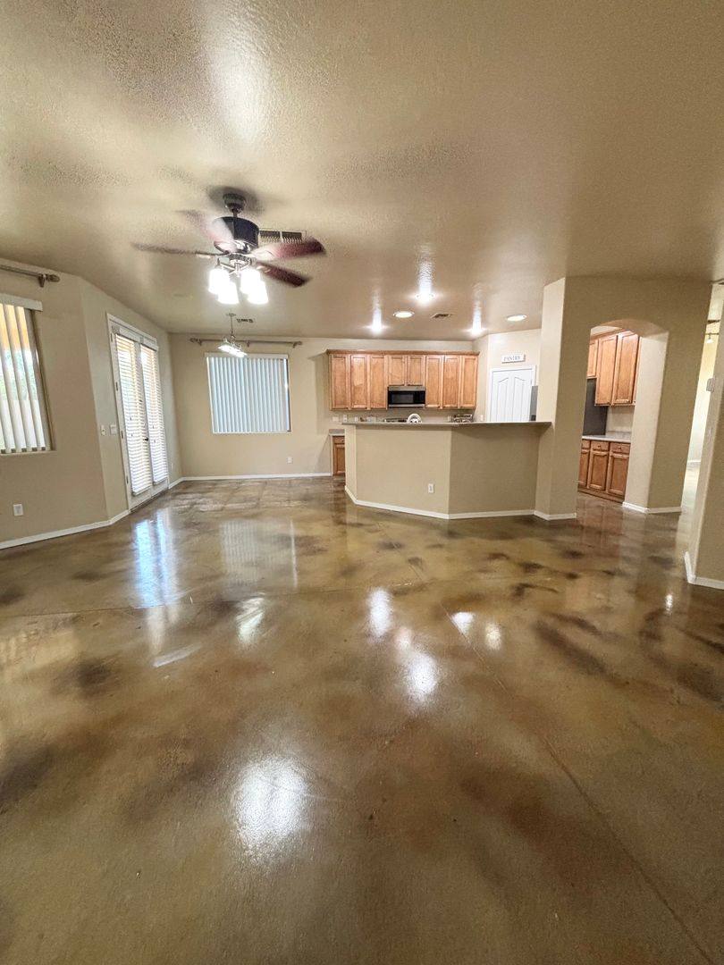 House for rent at 3147 E Vallejo Dr, Gilbert, AZ 85297