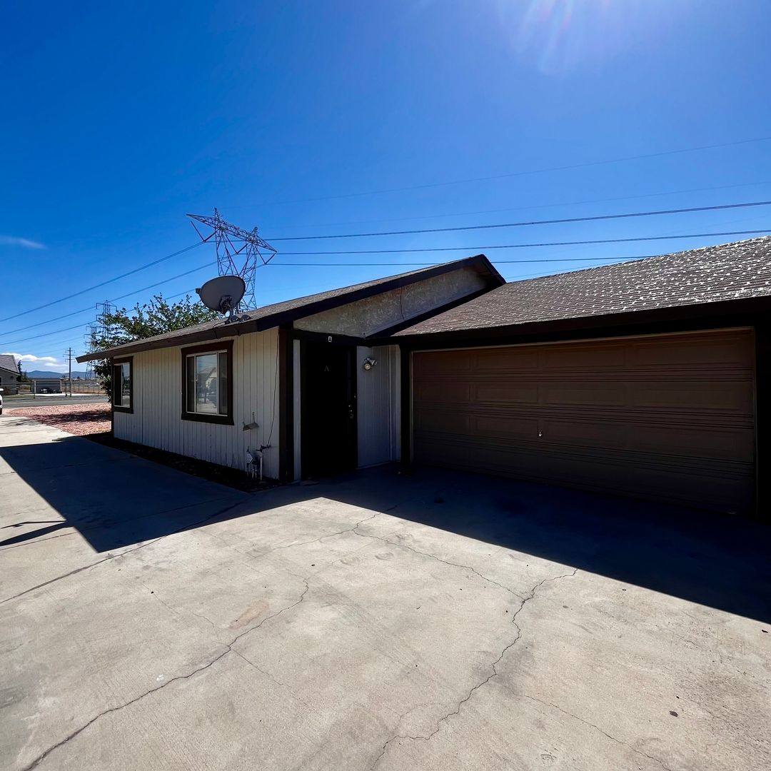 Apartment for rent at 13890 Juniper St, Hesperia, CA 92345