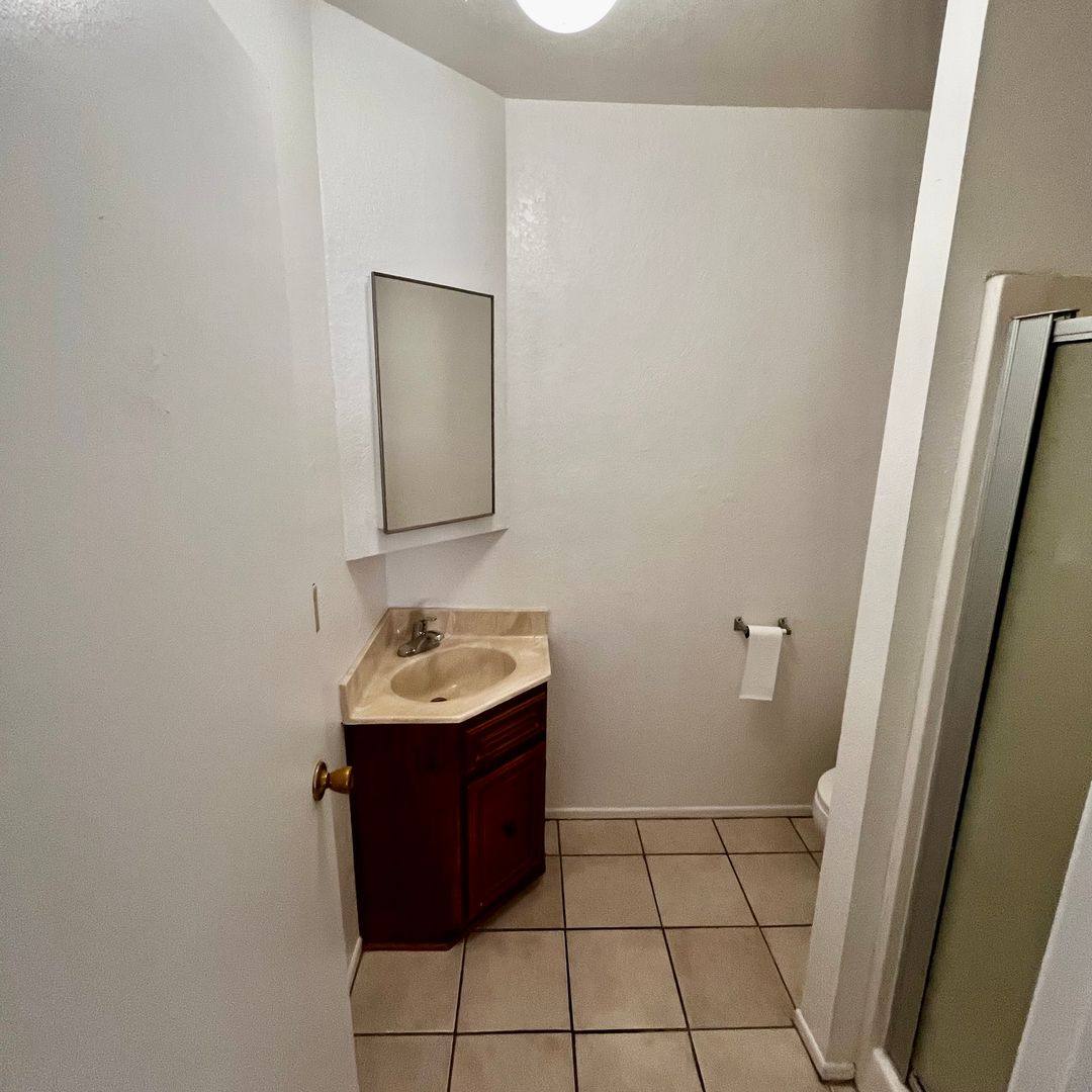Apartment for rent at 13890 Juniper St, Hesperia, CA 92345