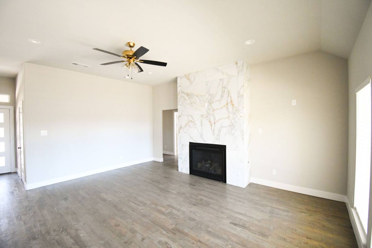 House for rent at 2814 W 18th St, Irving, TX 75060