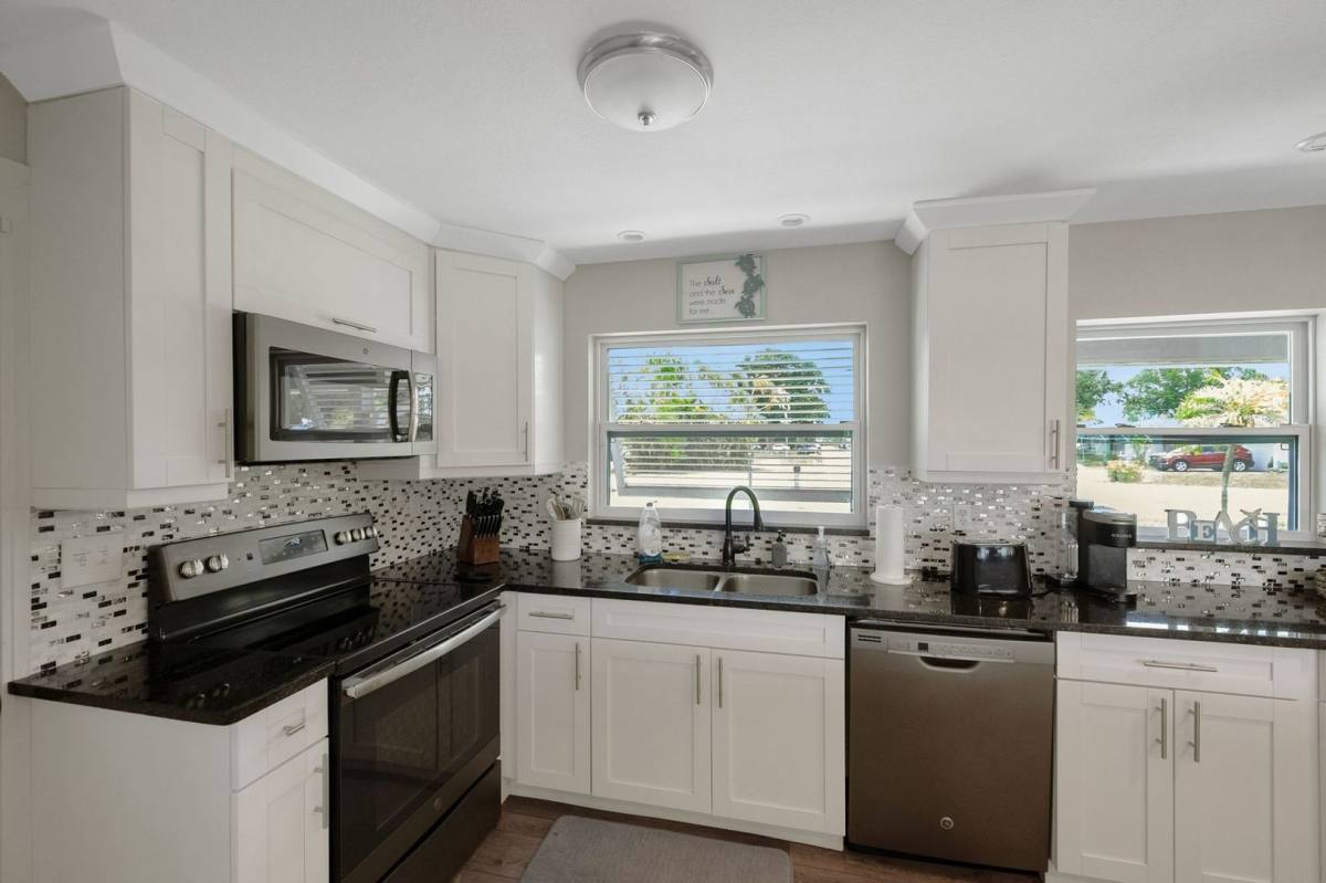House for rent at 1638 SE 28th St, Cape Coral, FL 33904