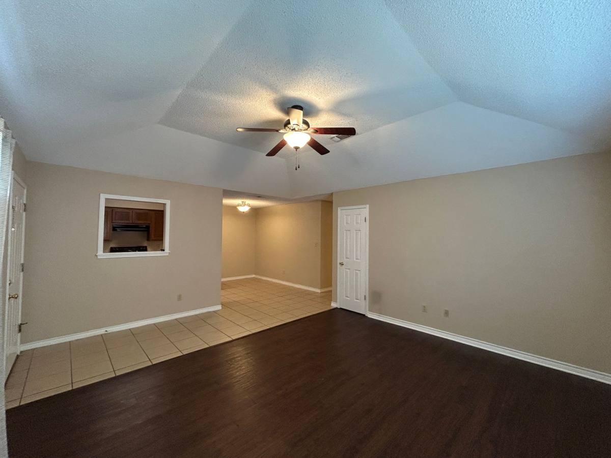House for rent at 1642 W County Line Rd, New Braunfels, TX 78130