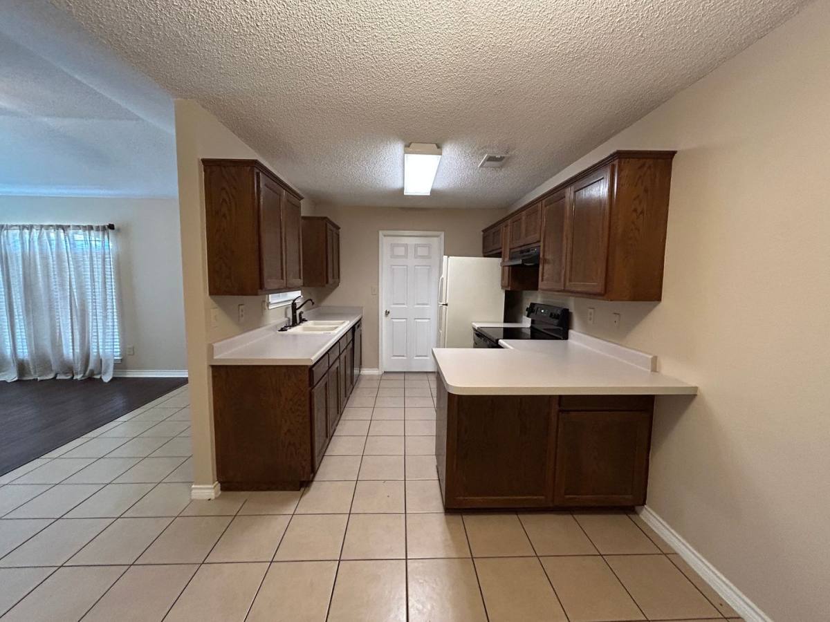 House for rent at 1642 W County Line Rd, New Braunfels, TX 78130
