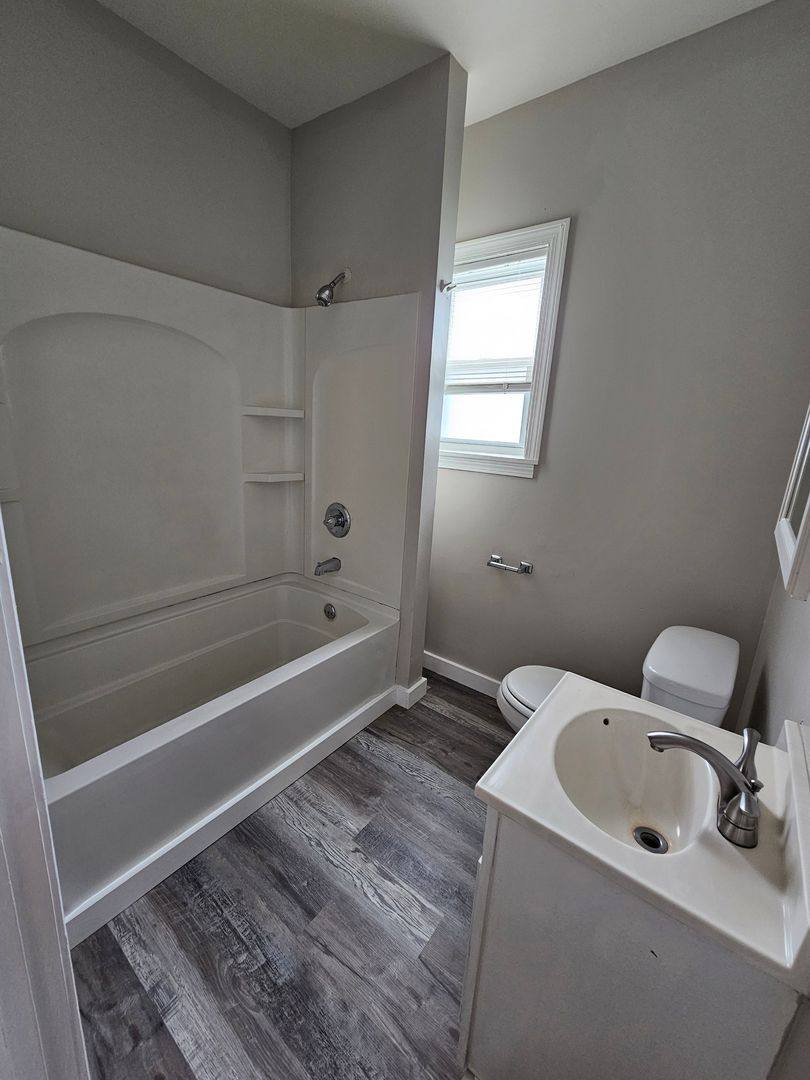 Apartment for rent at 185-187 Grove St, Manchester, NH 03103