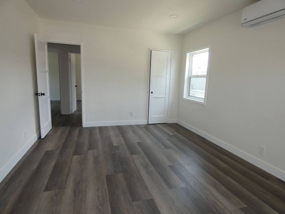 Apartment for rent at 11820 State St, Lynwood, CA 90262