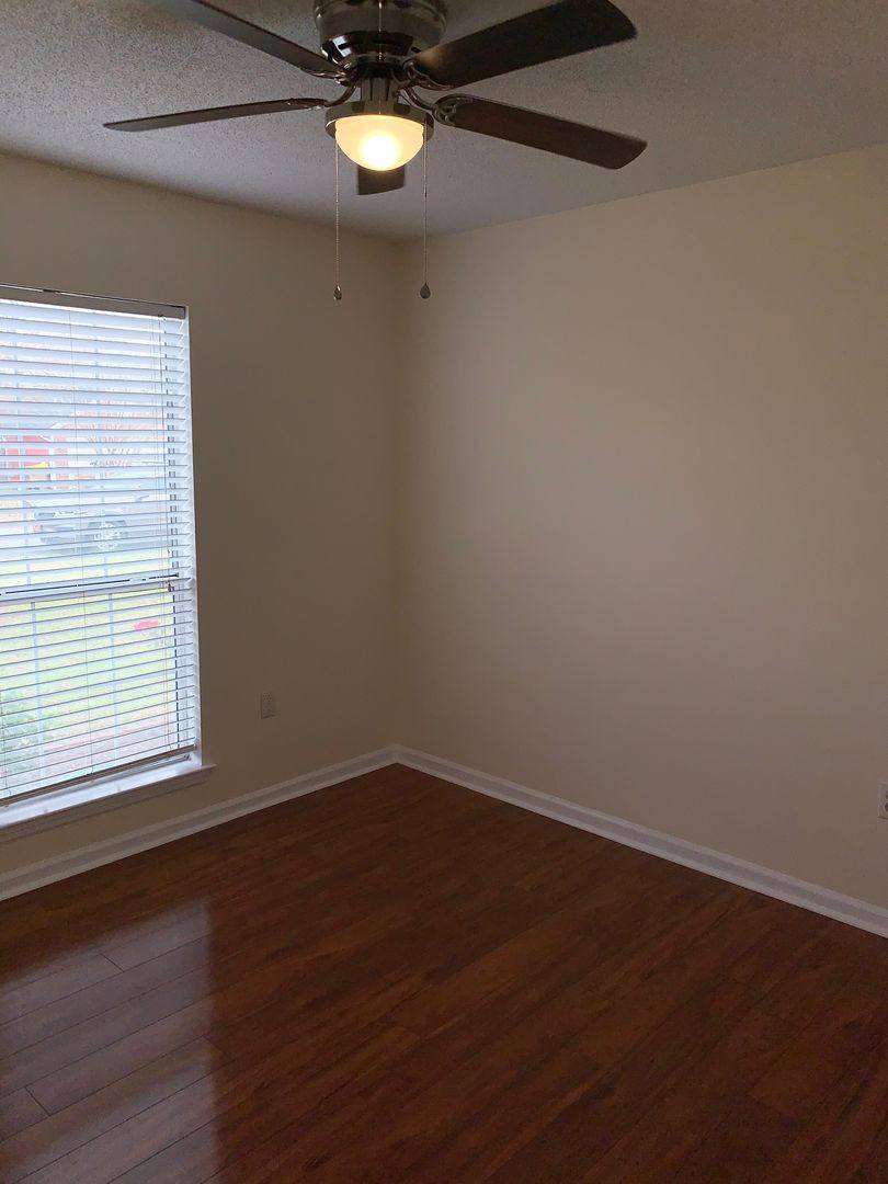 House for rent at 61 Teal Lake Dr, Richmond Hill, GA 31324