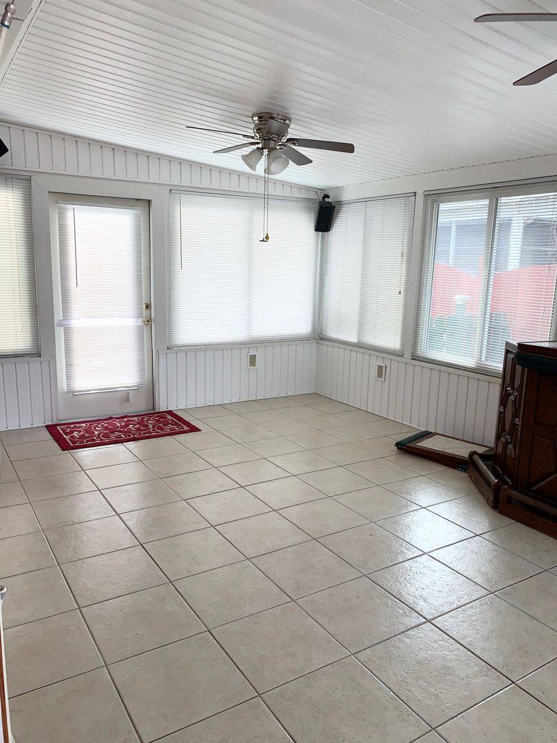 House for rent at 61 Teal Lake Dr, Richmond Hill, GA 31324